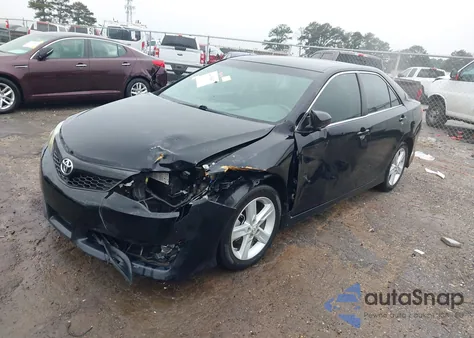 2013 Toyota Camry Se z USA, uszkodzony, nr VIN 4T1BF1FK5DU268929